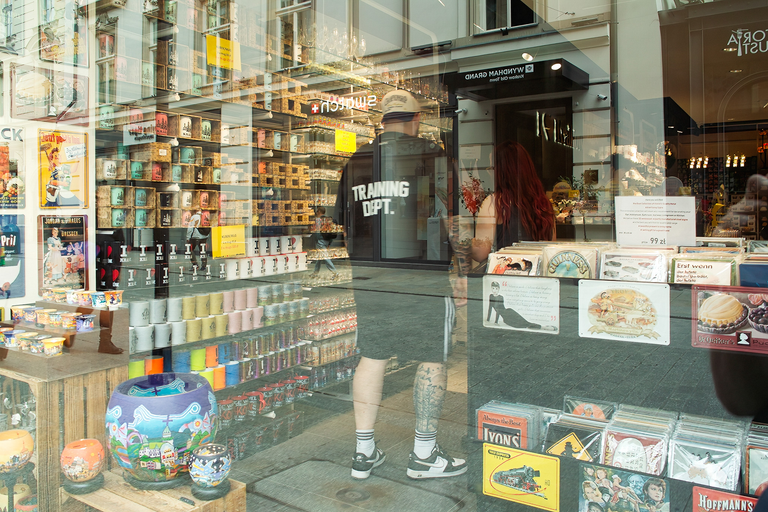 Plener fotograficzny w Krakowie z aparatem kompaktowym Sigma DP1, wyposażonym w matrycę FOVEON X3, która daje piękne kolory