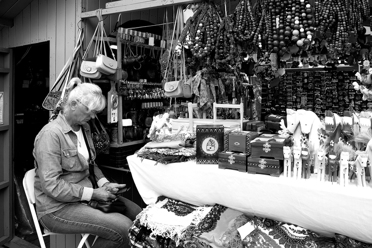 Plener fotograficzny w Krakowie. Sigma DP1 monochrom. FOVEON X3 tworzy piękne, klimatyczne zdjęcia czarno-białe.