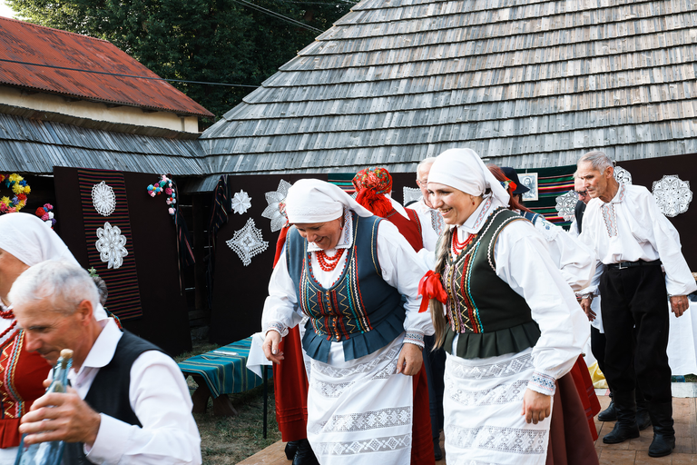 Wesele w Zagrodzie Czernikiewiczów – tradycja, muzyka i ludzie tworzący żywy obraz dawnych zwyczajów - fotoreportaż