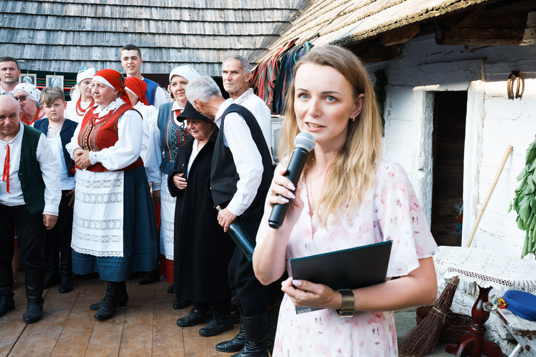 Wesele w Zagrodzie Czernikiewiczów – tradycja, muzyka i ludzie tworzący żywy obraz dawnych zwyczajów - fotoreportaż