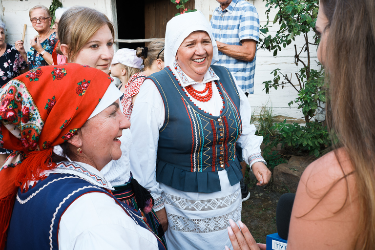 Wesele w Zagrodzie Czernikiewiczów – tradycja, muzyka i ludzie tworzący żywy obraz dawnych zwyczajów - fotoreportaż