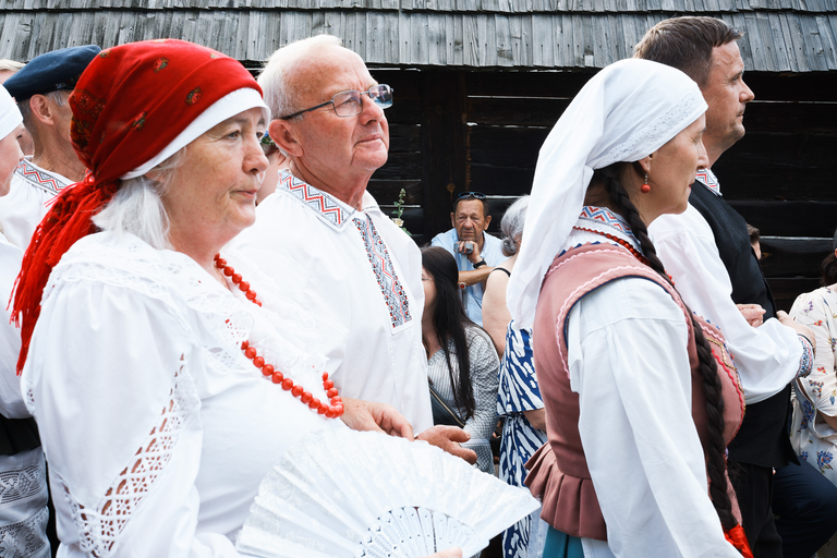 Wesele w Zagrodzie Czernikiewiczów – tradycja, muzyka i ludzie tworzący żywy obraz dawnych zwyczajów - fotoreportaż