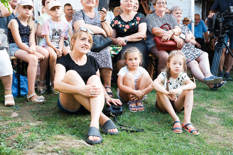 Wesele w Zagrodzie Czernikiewiczów – tradycja, muzyka i ludzie tworzący żywy obraz dawnych zwyczajów - fotoreportaż