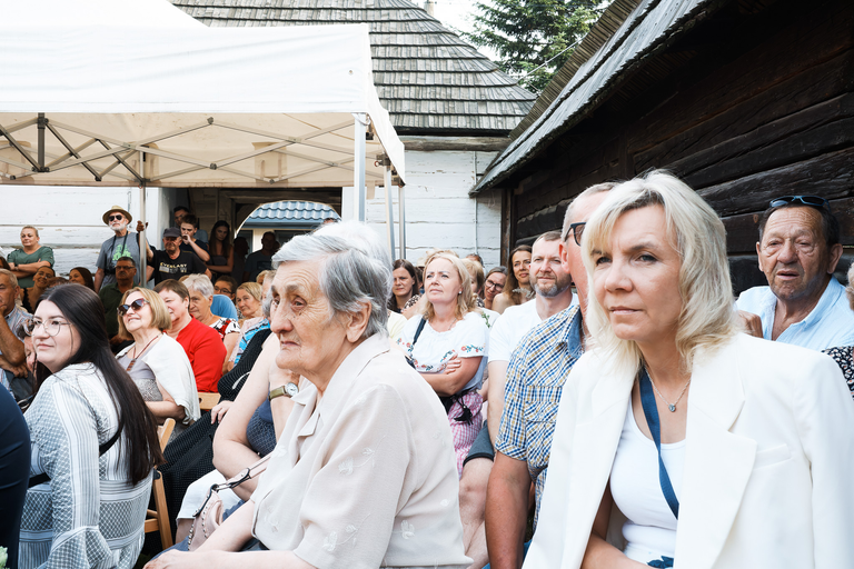 Wesele w Zagrodzie Czernikiewiczów – tradycja, muzyka i ludzie tworzący żywy obraz dawnych zwyczajów - fotoreportaż