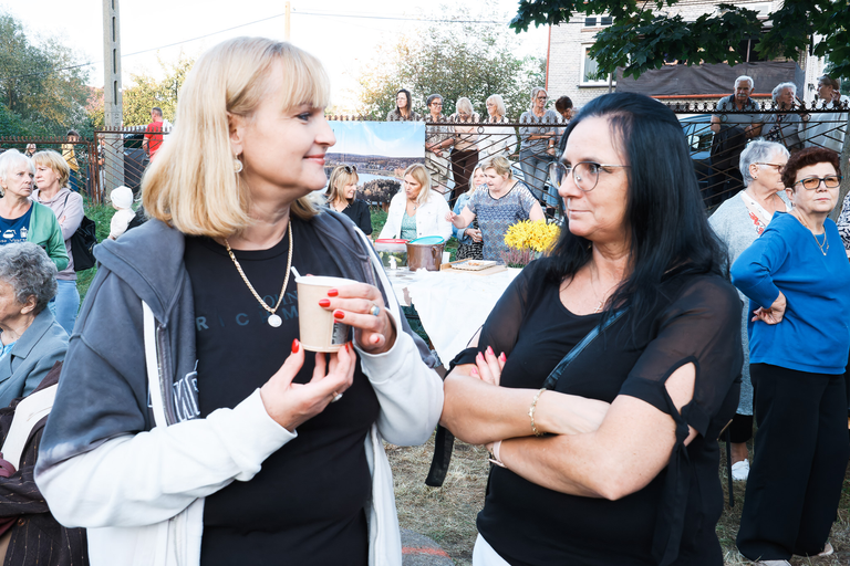 Parafialny Festyn Rodzinny w Suchedniowie – radość, wspólnota i zabawa mieszkańców w doskonałej atmosferze.