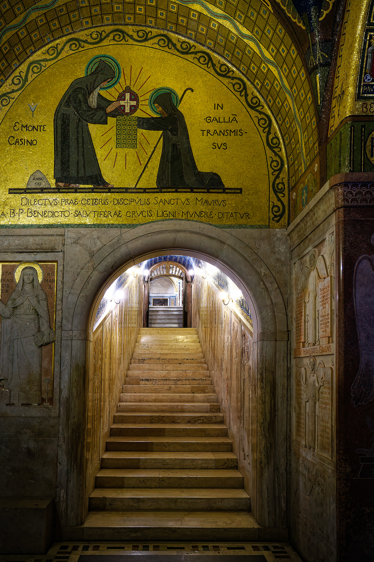 Monte Cassino – klasztor, cmentarz i krajobrazy upamiętniające bohaterstwo polskich żołnierzy.