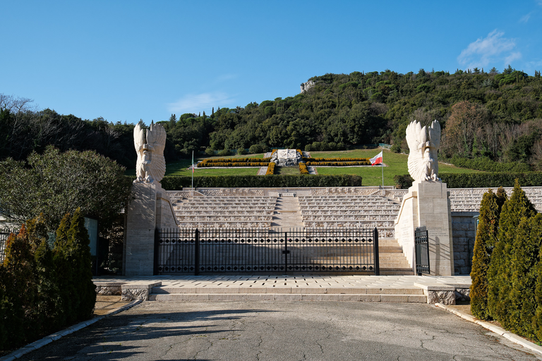 Monte Cassino – klasztor, cmentarz i krajobrazy upamiętniające bohaterstwo polskich żołnierzy.
